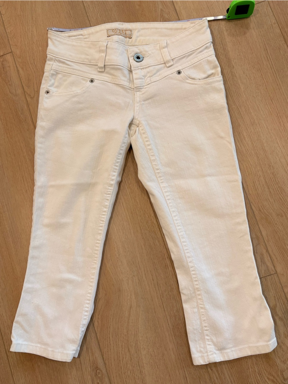 Guess Y2K low rose Capri White Stretch Jeans